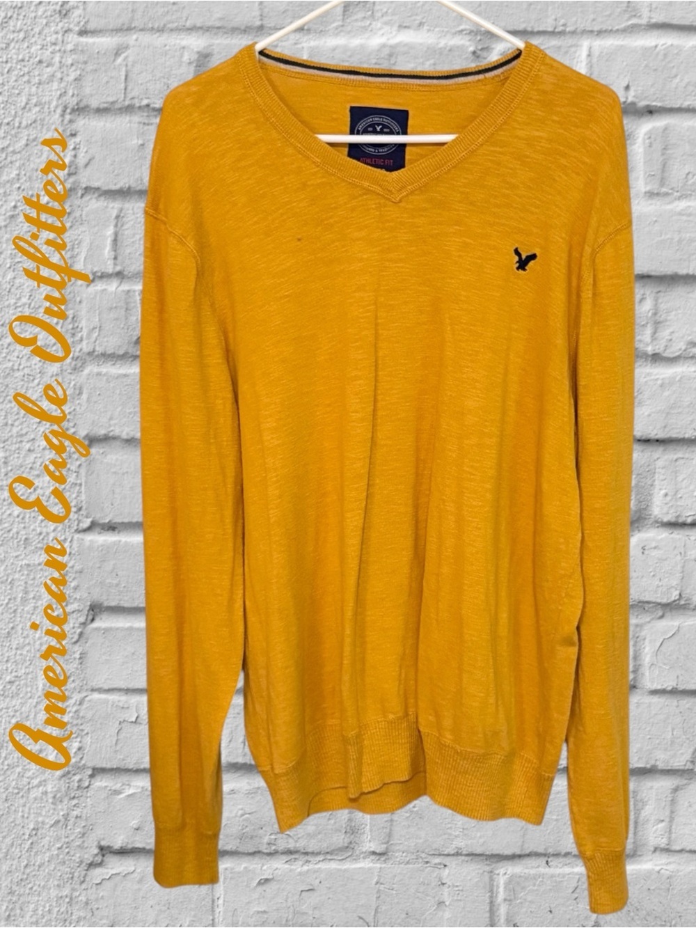 🌼American Eagle Outfitters Men's V-Neck Sweater - Mustard Yellow